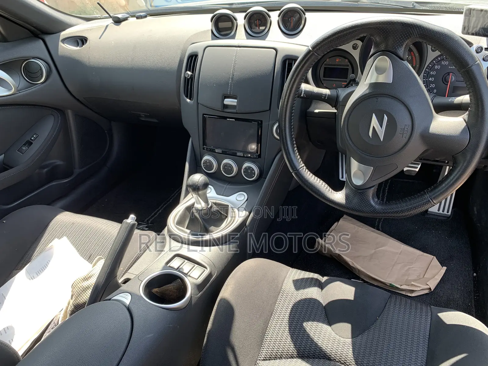 Nissan Fairlady 2017 Silver