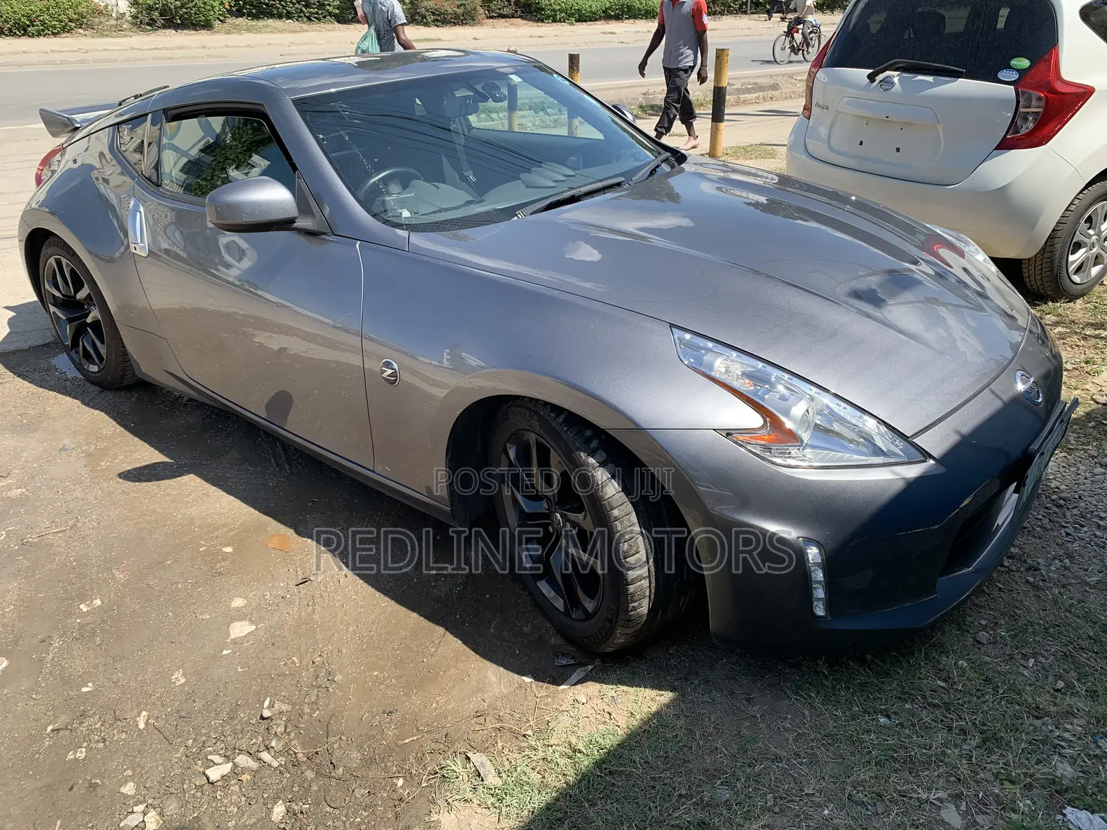 Nissan Fairlady 2017 Silver