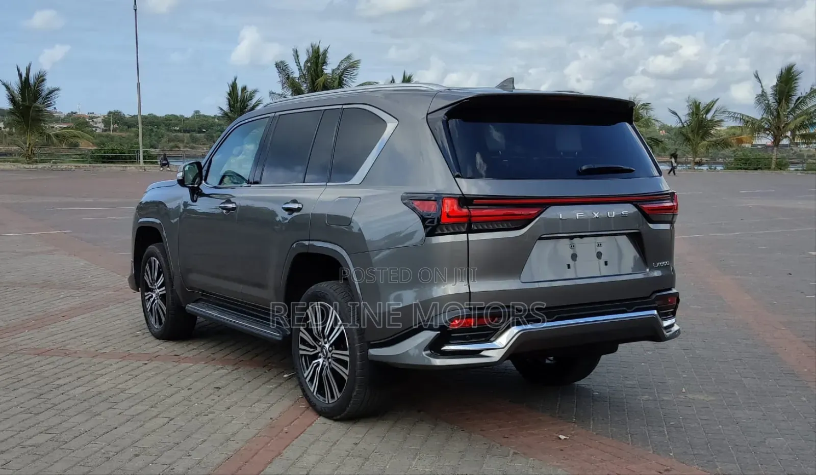 Lexus LX 2023 Gray