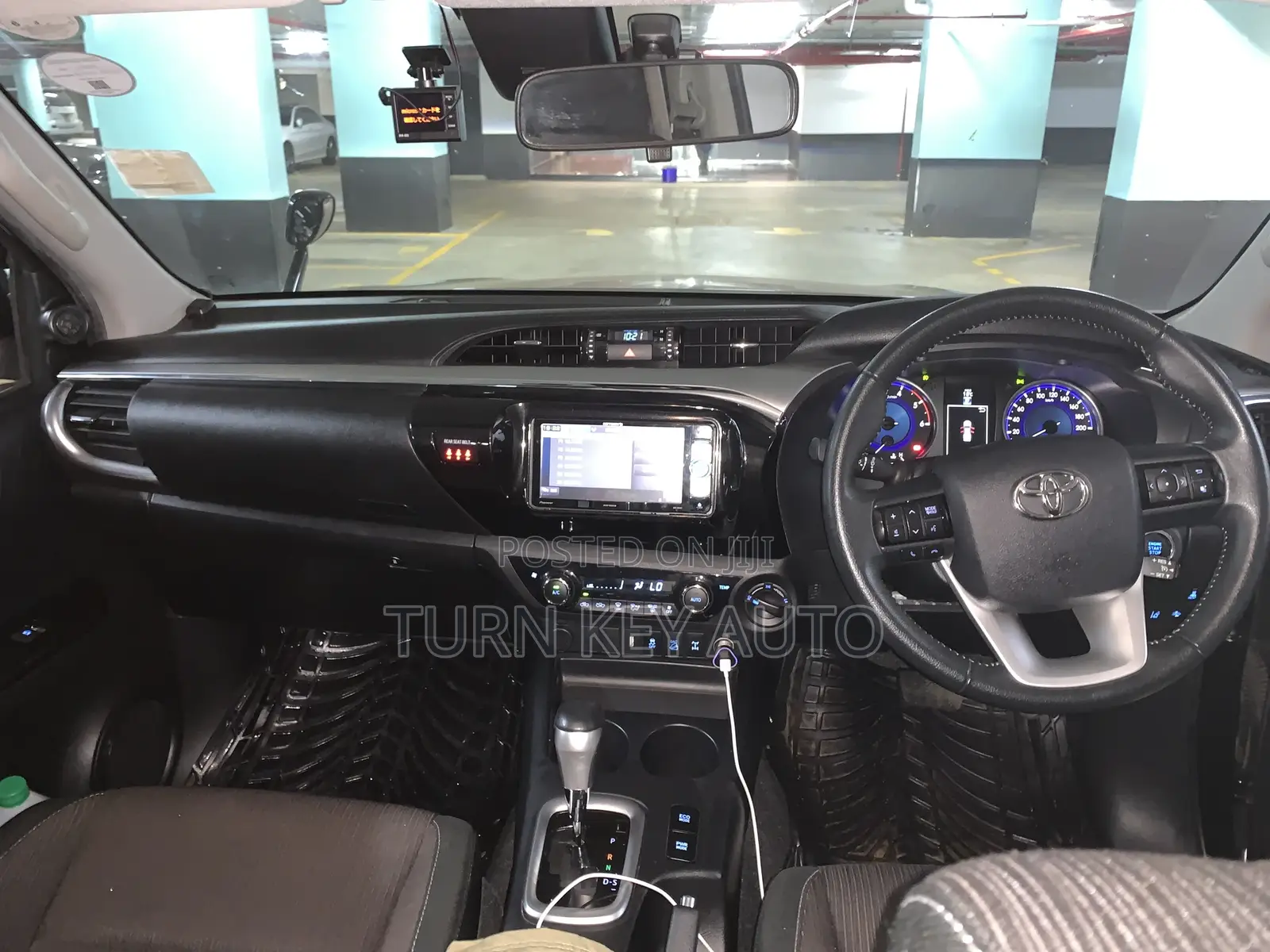 Toyota Hilux Revo Double Cab Deisel 2.4 AWD 2018 Black
