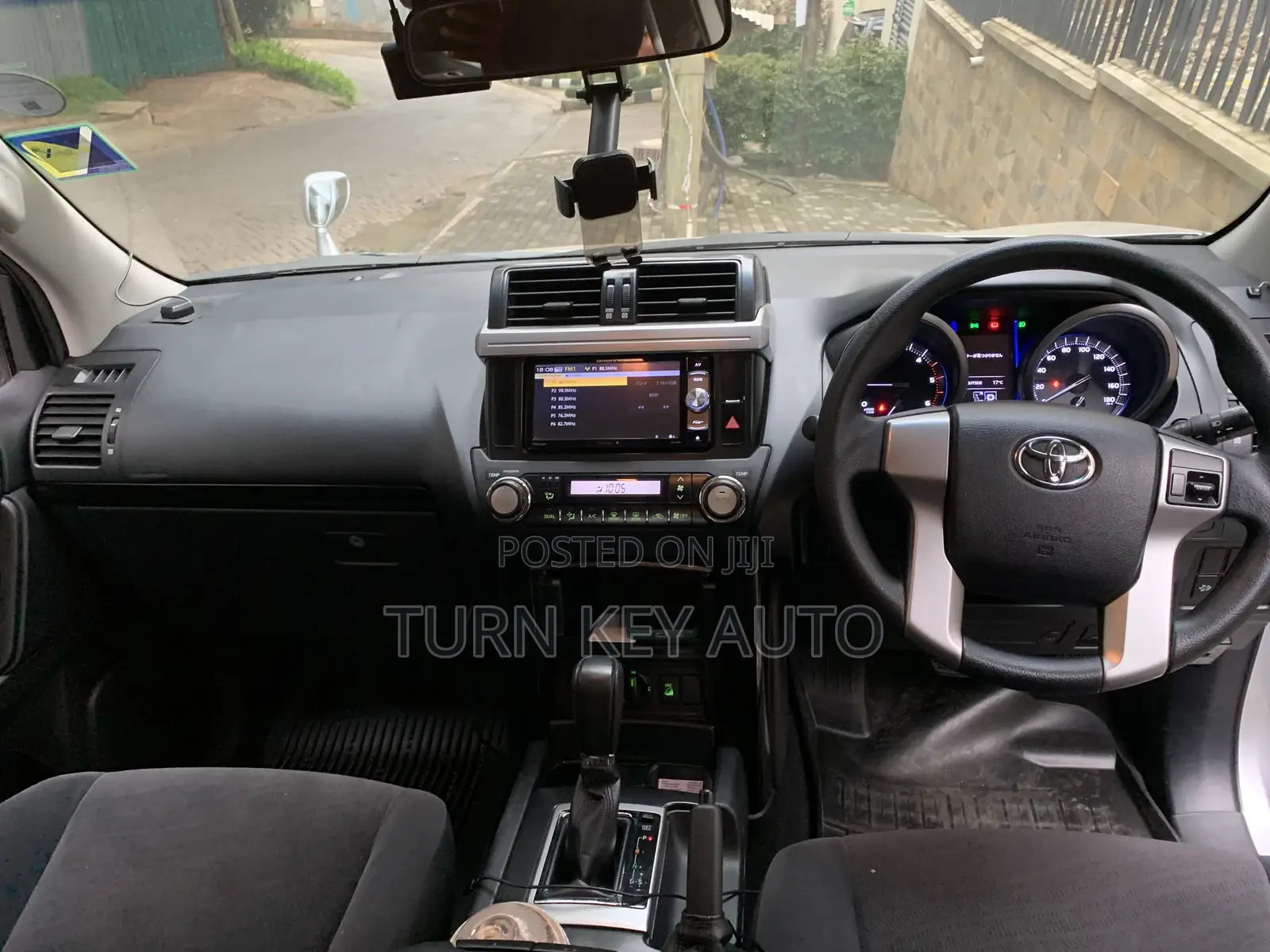 Toyota Land Cruiser Prado 2.8 2017 Silver