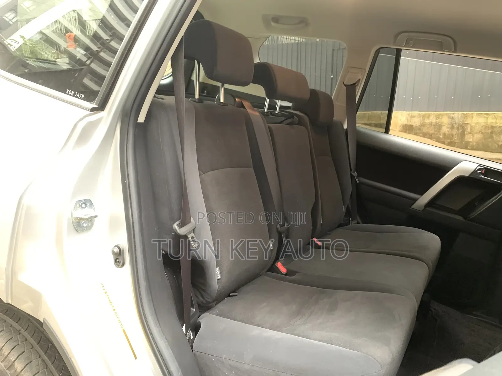 Toyota Land Cruiser Prado 2.8 2017 Silver