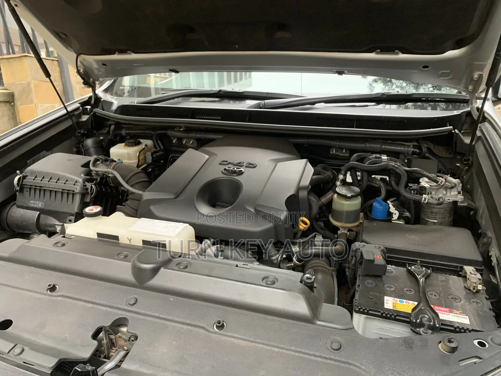 Toyota Land Cruiser Prado 2.8 2017 Silver
