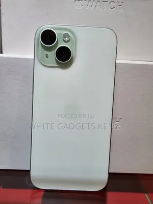 Apple iPhone 15 128 GB Green