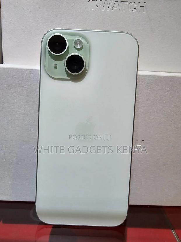 Apple iPhone 15 128 GB Green - thumbnail 2