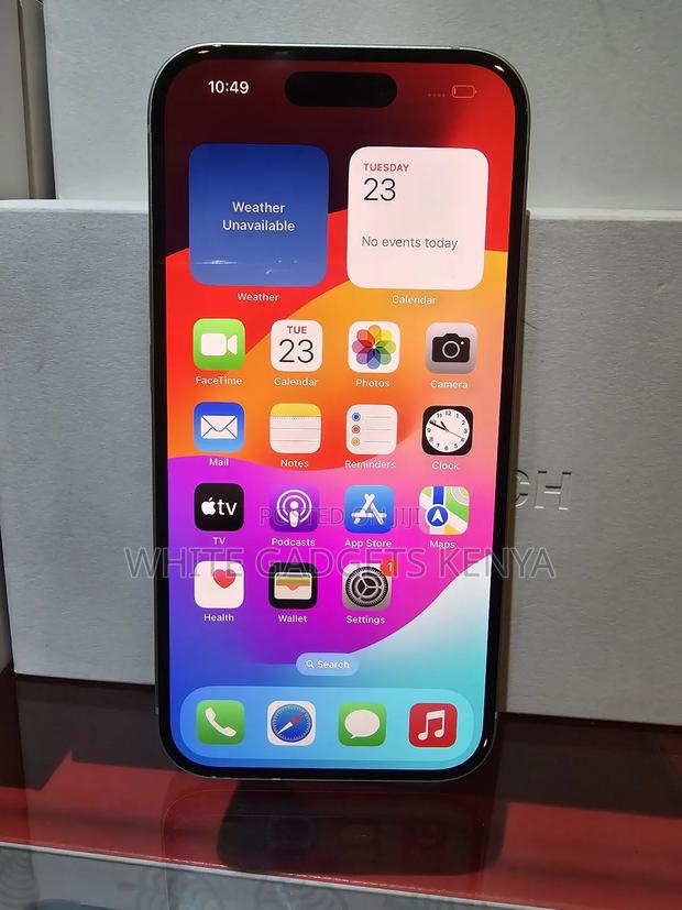 Apple iPhone 15 128 GB Green - main view