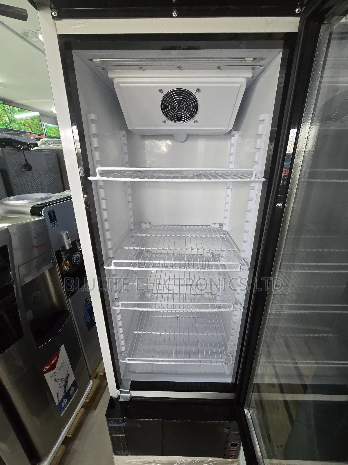 Showcase Chiller