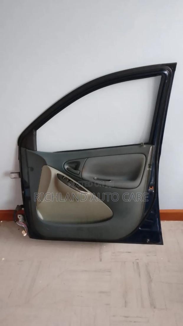 Door for Toyota Vitz Scp10 Front Right - thumbnail 4