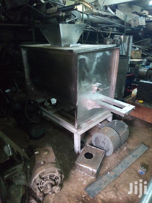 Powder Soap Making Machine (Ribbon Mixer)