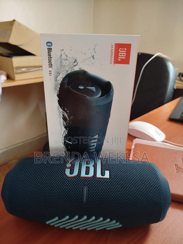JBL Charge 5 Portable Bluetooth Speaker - main view