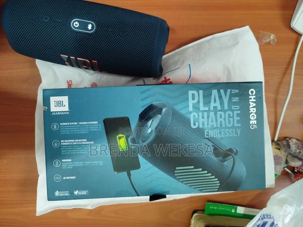JBL Charge 5 Portable Bluetooth Speaker - thumbnail 4