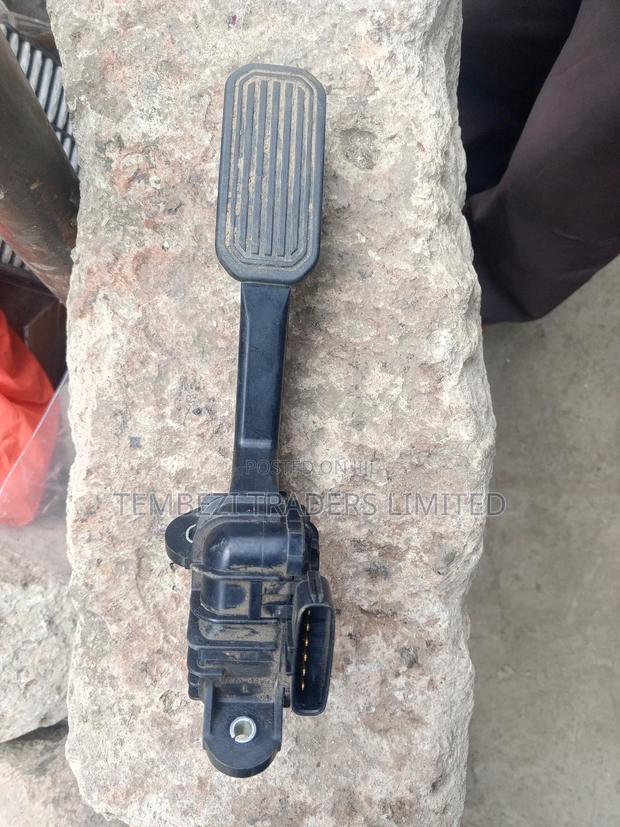 Accelerator Pedal Toyota Land Cruiser Prado Fj 120model