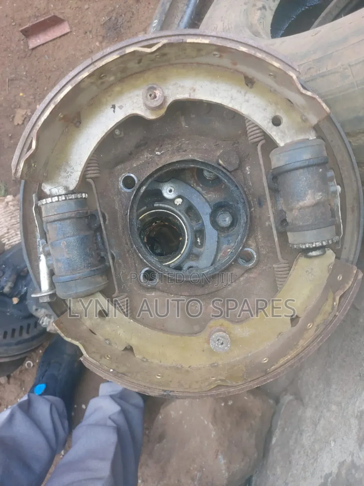Nissan Hard Body Rear Complete Backplate