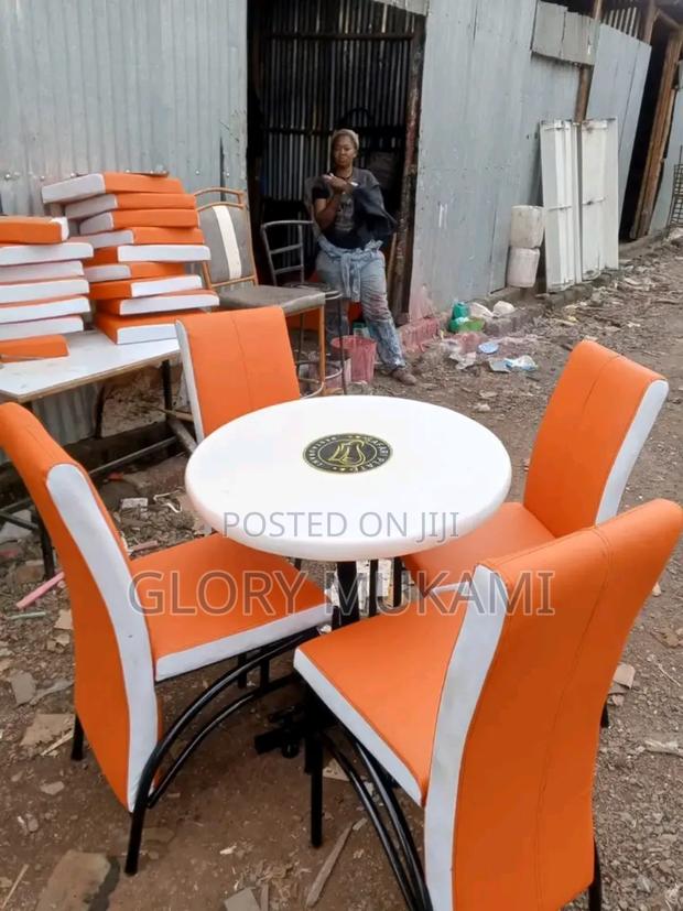 Quality Brand New Restaurants and Bar Chairs