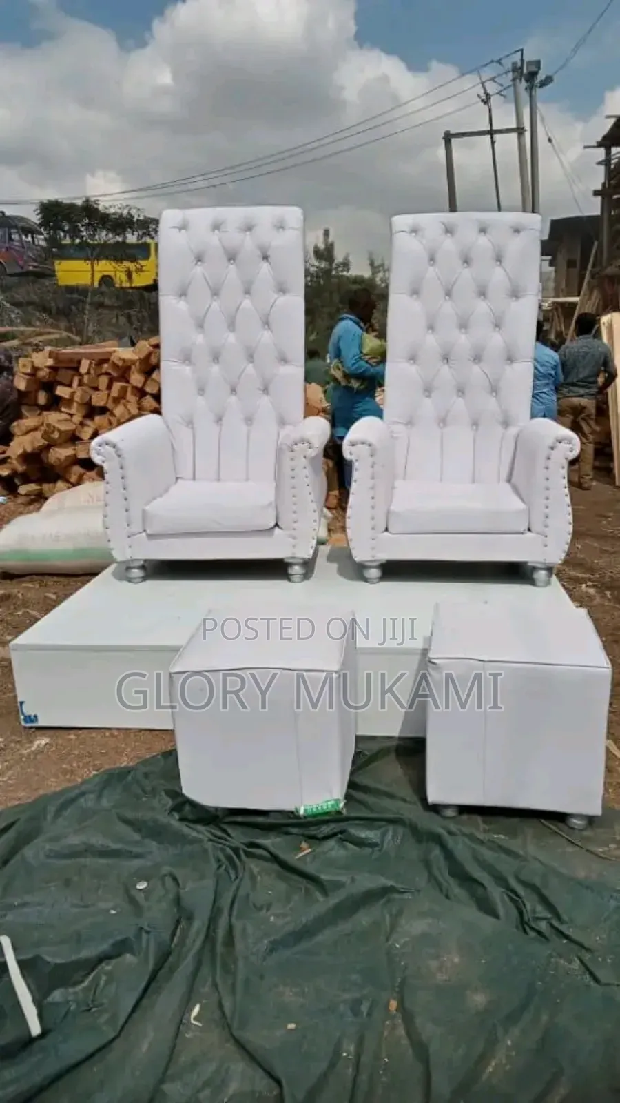 Quality Brand New Queens Manicure Chairs
