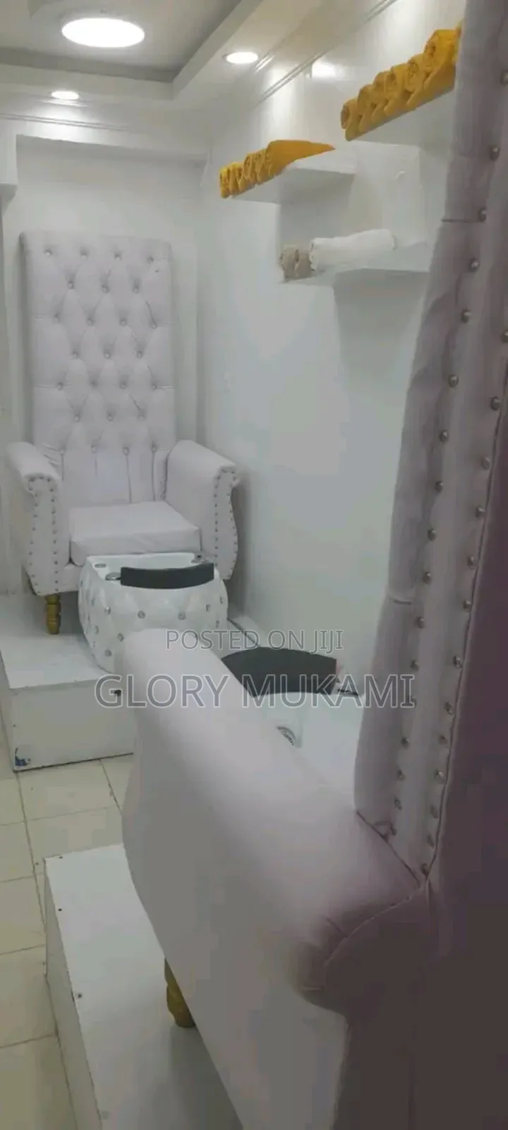 Quality Brand New Queens Manicure Chairs