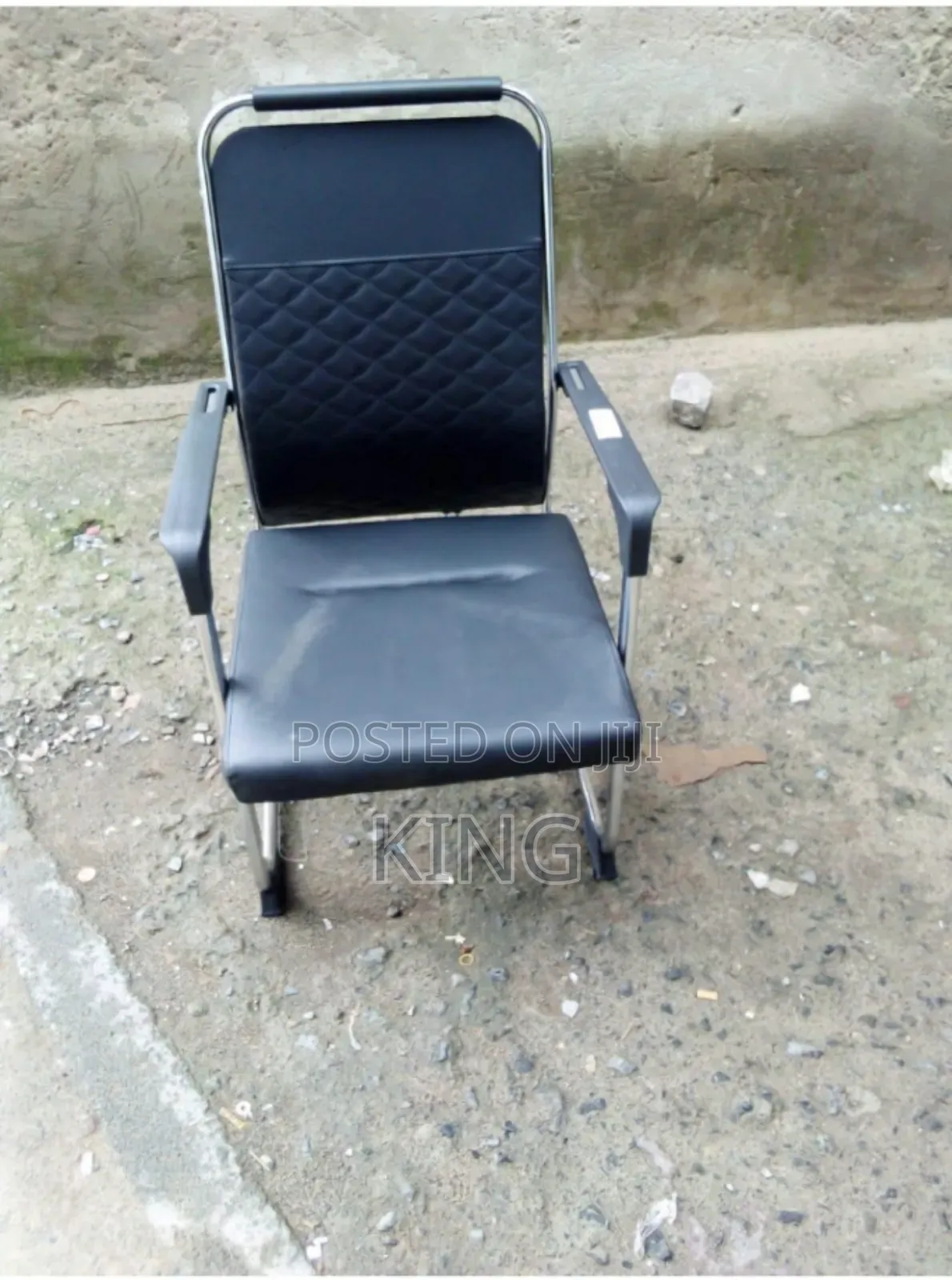 Waiting Chair With Leather Chair