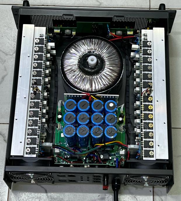 Peavey Cs5000 Professional Power Amplifier - thumbnail 3