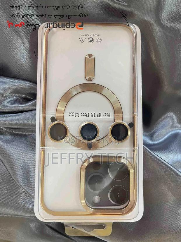 iPhone 15 Pro Max Clear Case With Magsafe - thumbnail 2