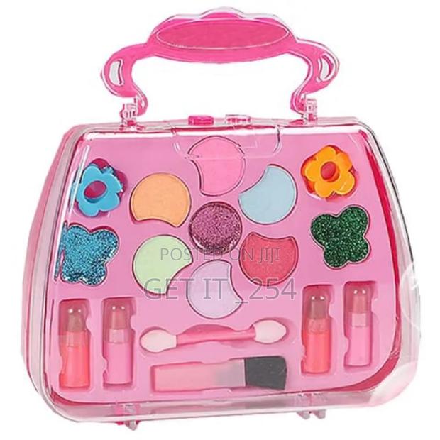 *DIY Princess Make Up Box* - main view
