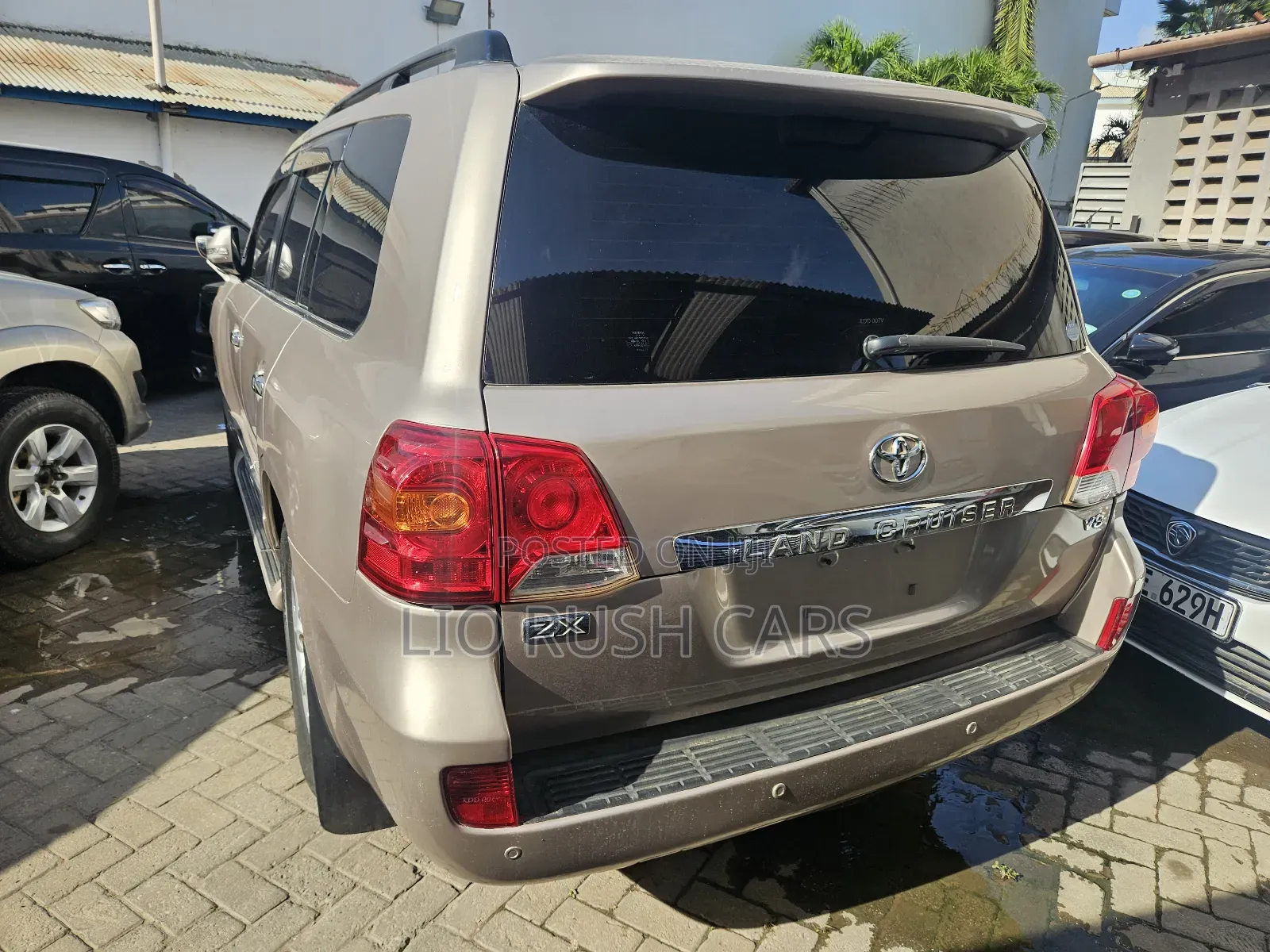 Toyota Land Cruiser 2015 Gold