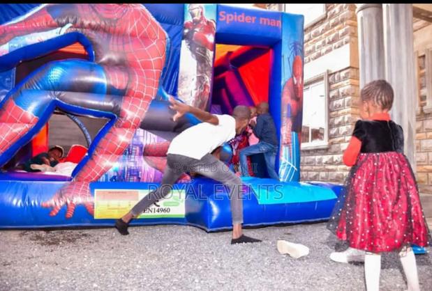 Bouncing Castles - main view