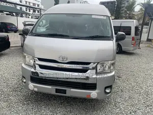 2017 Toyota HiAce - Silver for Durability & Comfort