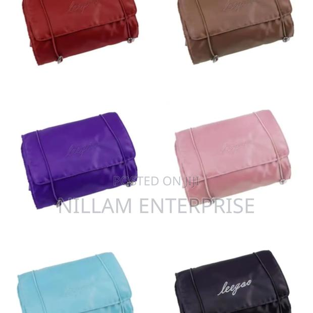 4pcs in 1 Detachable Makeup Bag - thumbnail 2