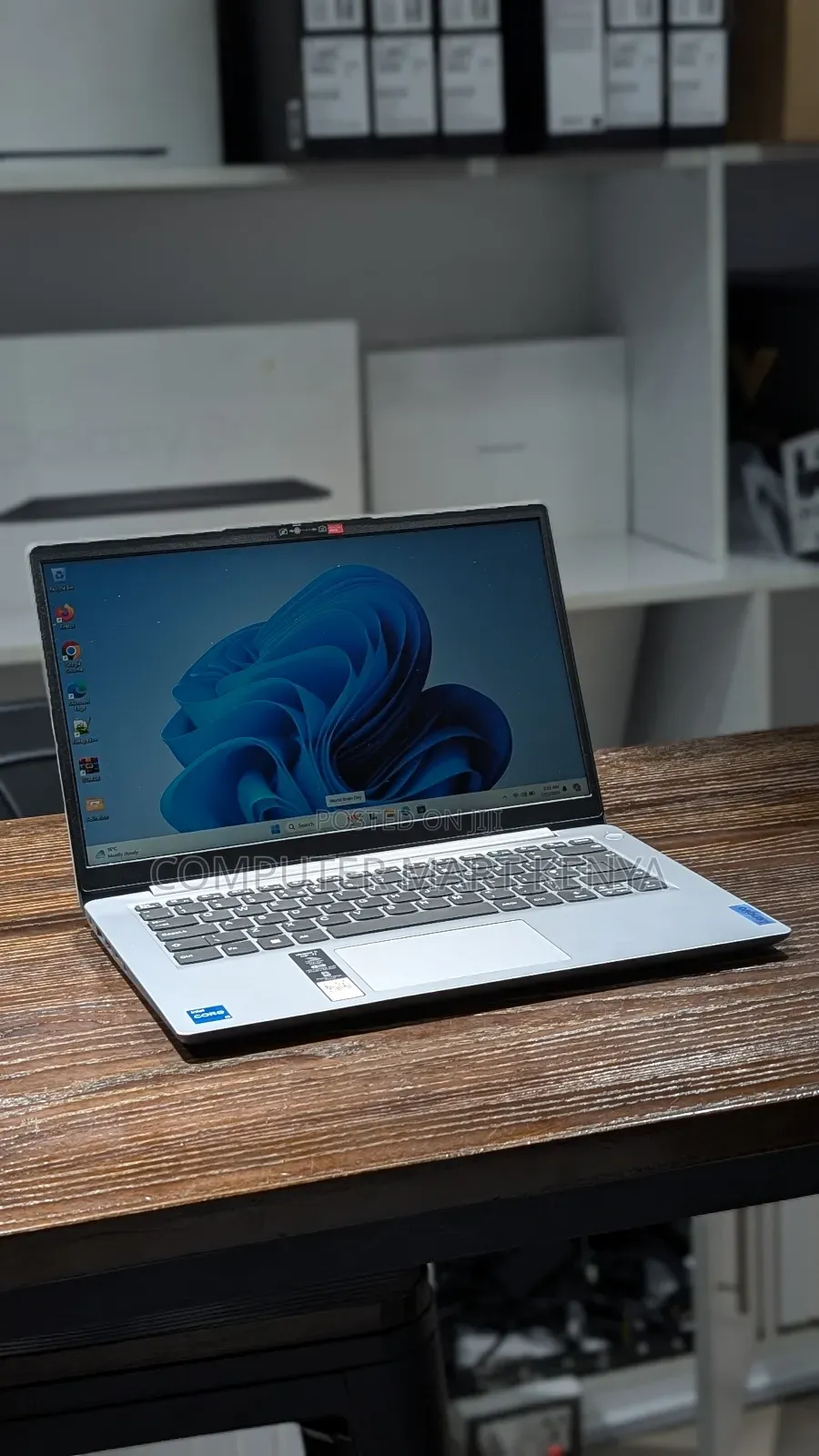New Laptop Lenovo IdeaPad 1 8GB Intel Core I5 SSD 512GB