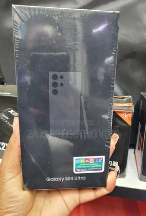 New Samsung Galaxy S24 256 GB Black - main view