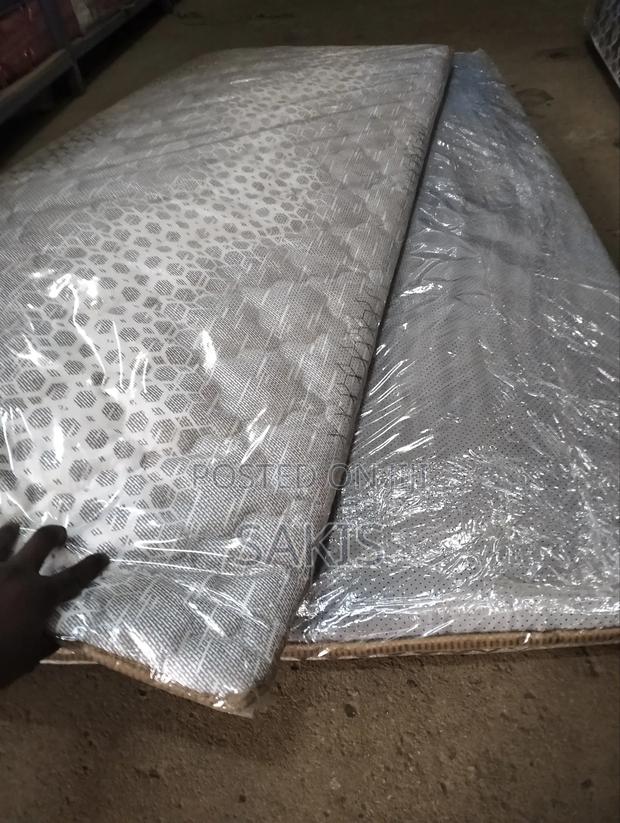 6 By 6 Square Soft Mattress Toppers! Free Doorstep Delivery - thumbnail 3