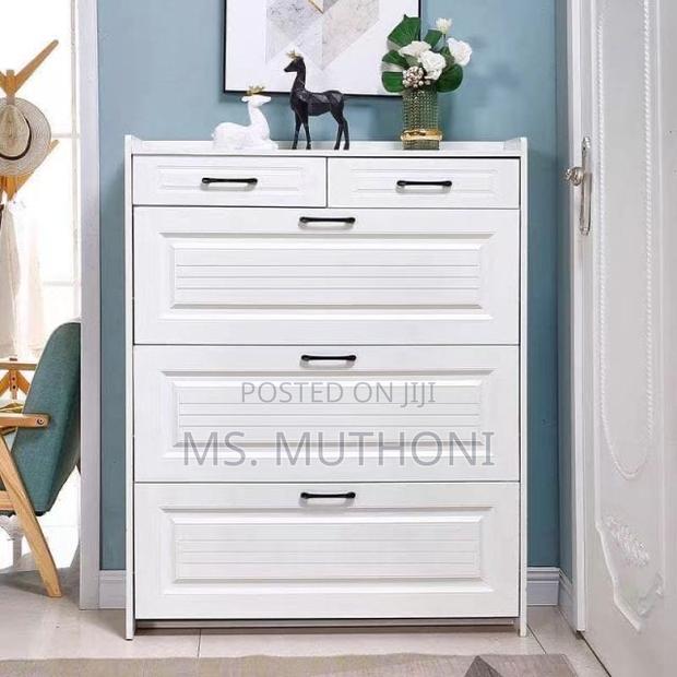 Bucket Flip Shoe Rack* - main view