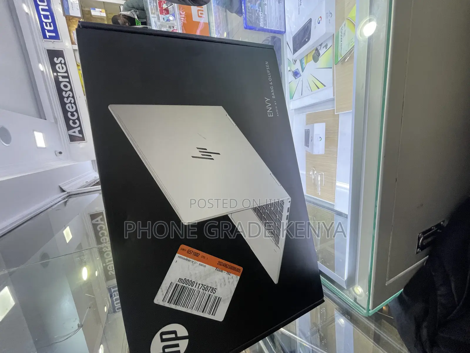 New Laptop HP Envy 14 16GB Intel Core I7 SSD 1T