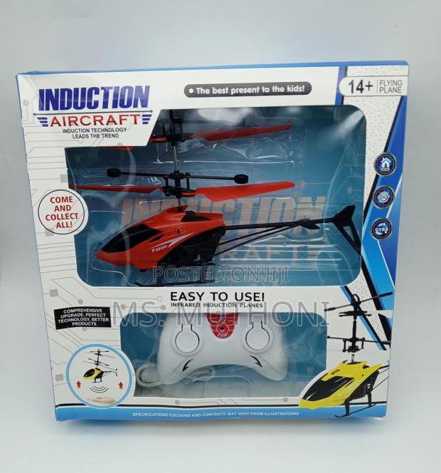 Mini Helicopter With a Remote - main view