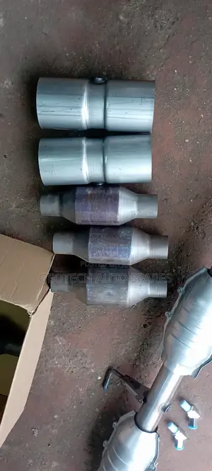 Universal Catalytic Converters (Mufflers) Available