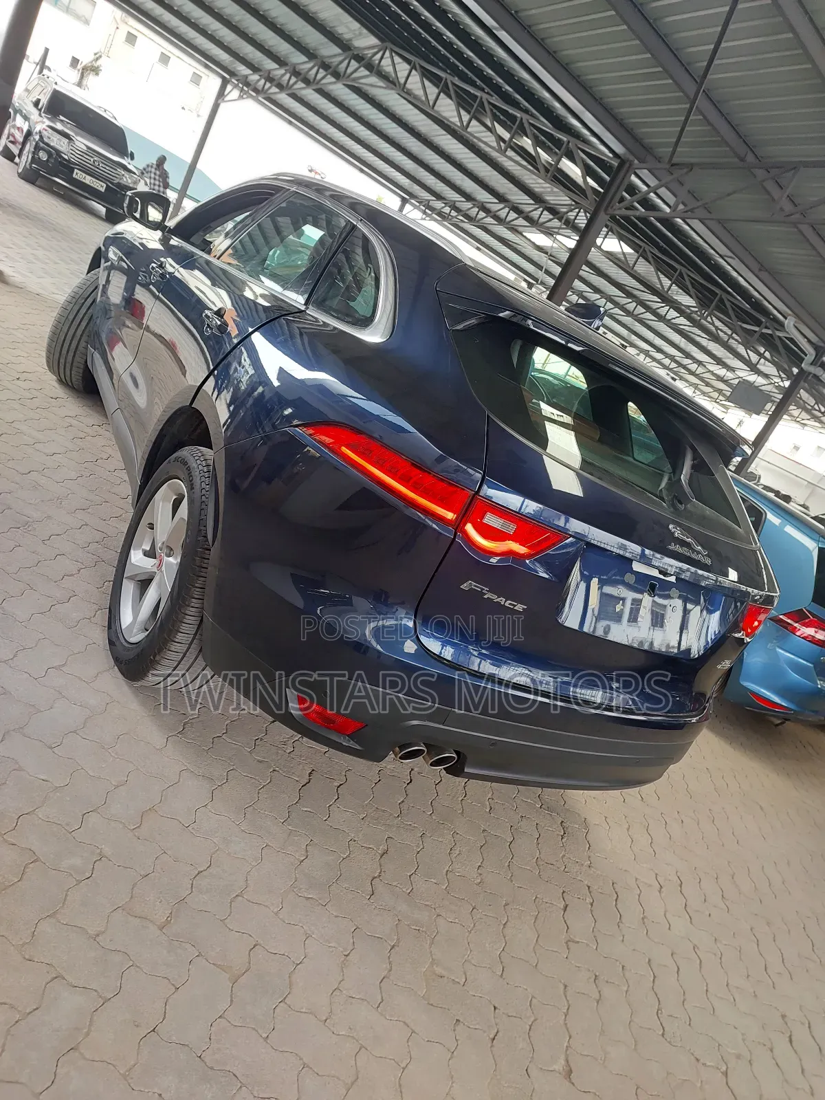 Jaguar F-Pace 20d 2017 Blue