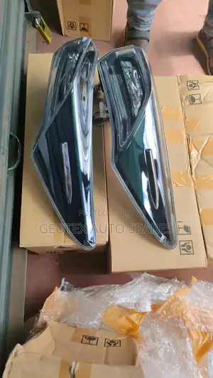 Toyota Harrier 2014 - 2017 Taillight