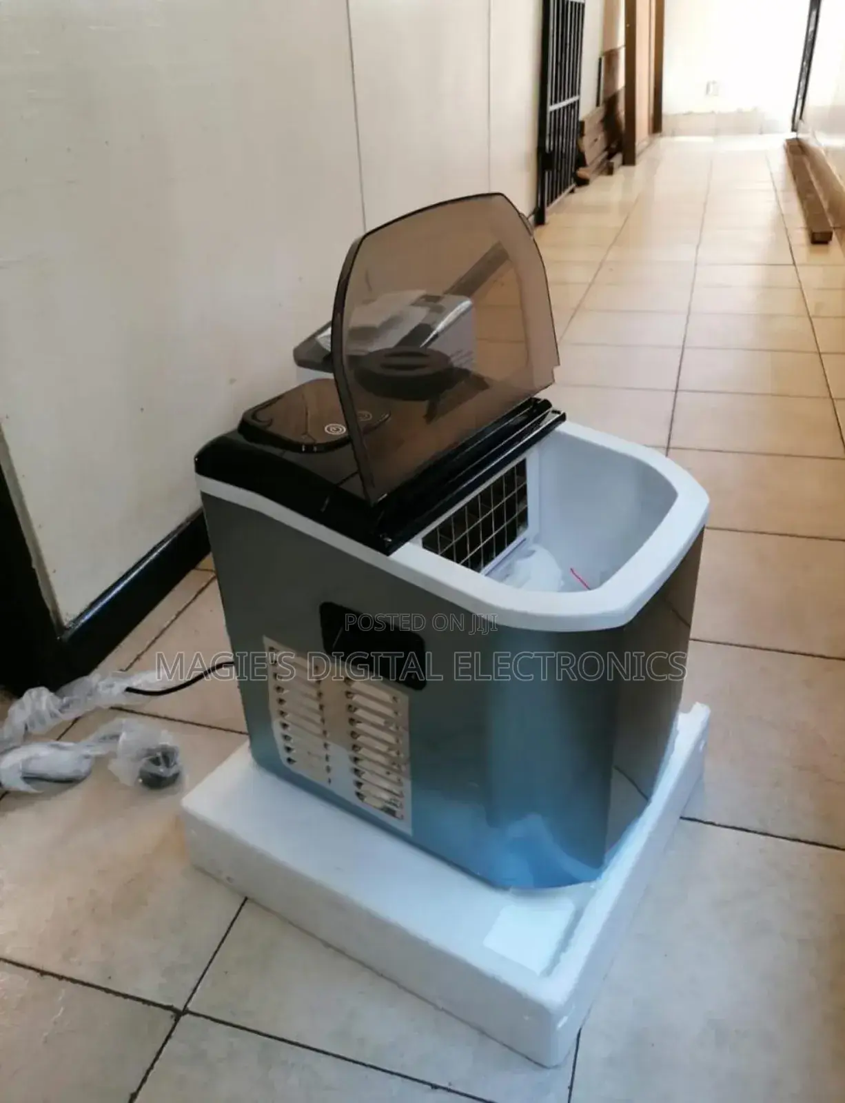 Durable Innovia Ice Cube Make