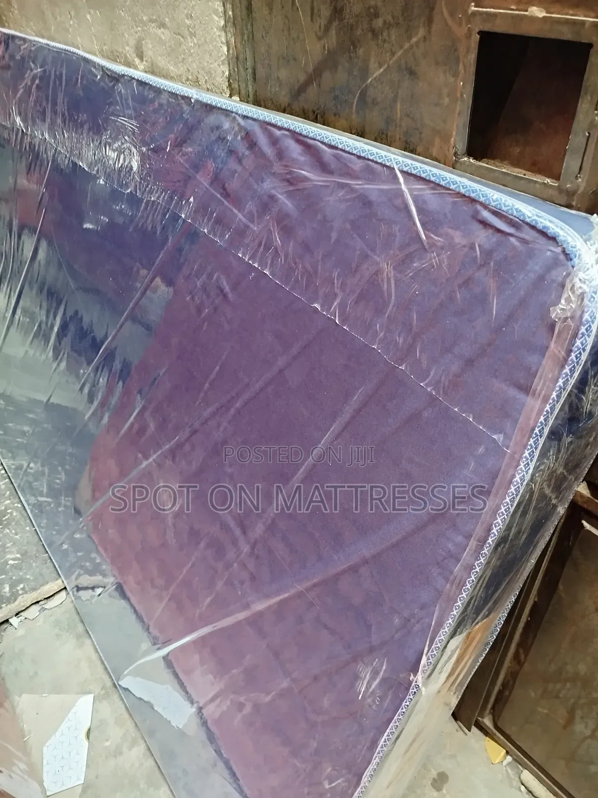 4×6 Blue Piped Amara Mattresses.