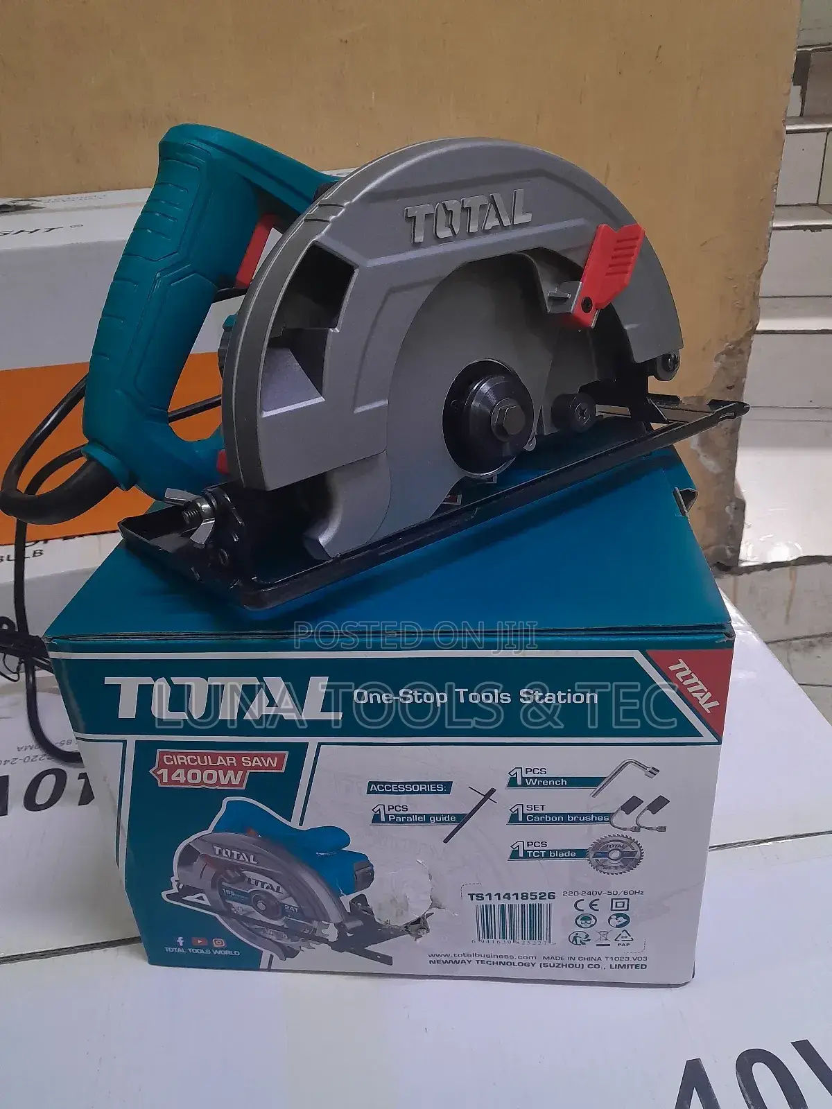 Adjustable Cutting Circular Saw 1400w.