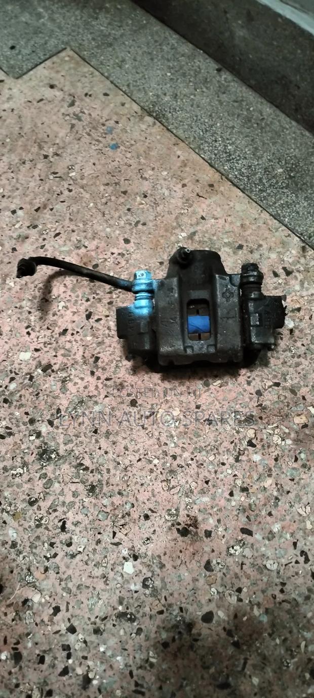 120 Prado Rear Brake Caliper - thumbnail 2