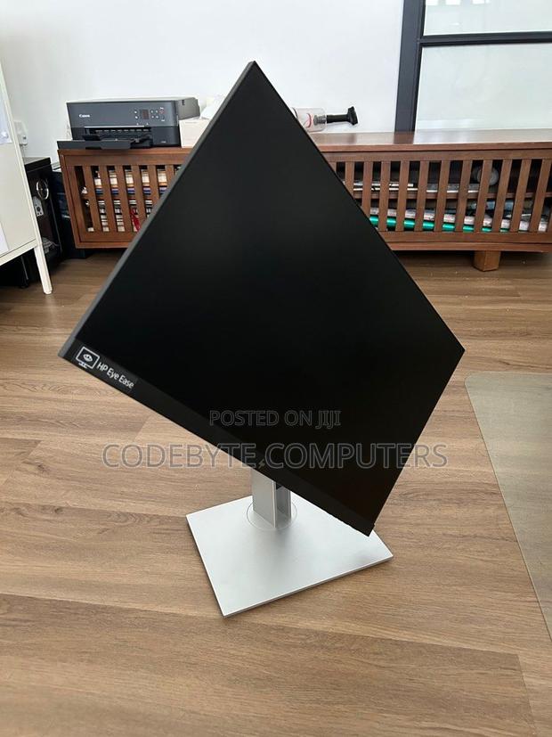 HP E24Q G4 QHD - main view