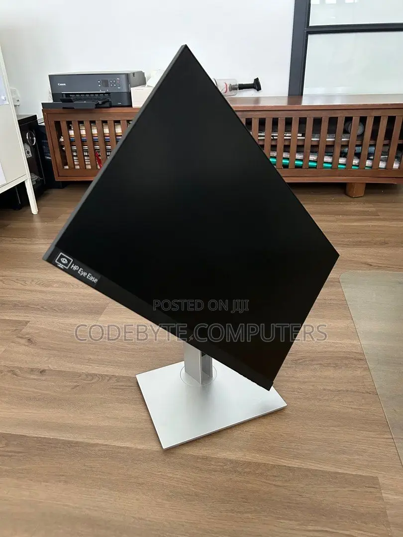 HP E24Q G4 QHD