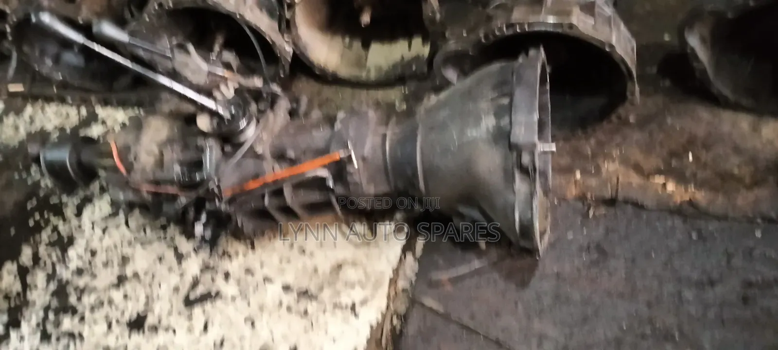 Nissan Hard Body Complete TD27 4wd Gearbox