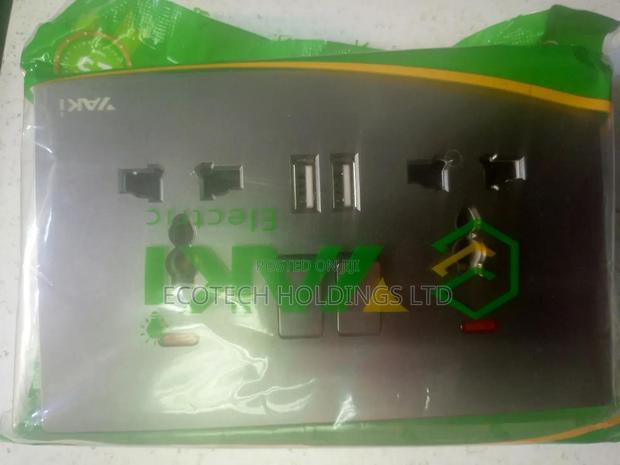 Gray USB Twin Sockets - thumbnail 2