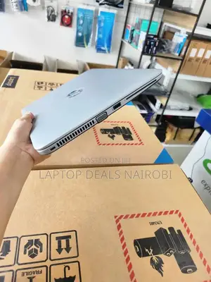 Laptop HP EliteBook 820 G3 8GB Intel Core I5 SSHD (Hybrid) 256GB