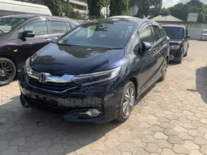 Honda Shuttle 1.5 G 2WD 2016 Blue