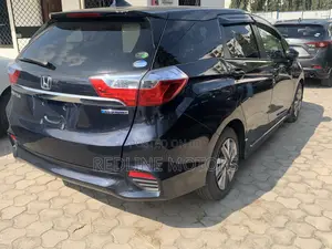 Honda Shuttle 1.5 G 2WD 2016 Blue