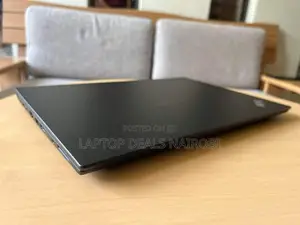 Laptop Lenovo ThinkPad X280 8GB Intel Core i7 HDD+SSD 256GB