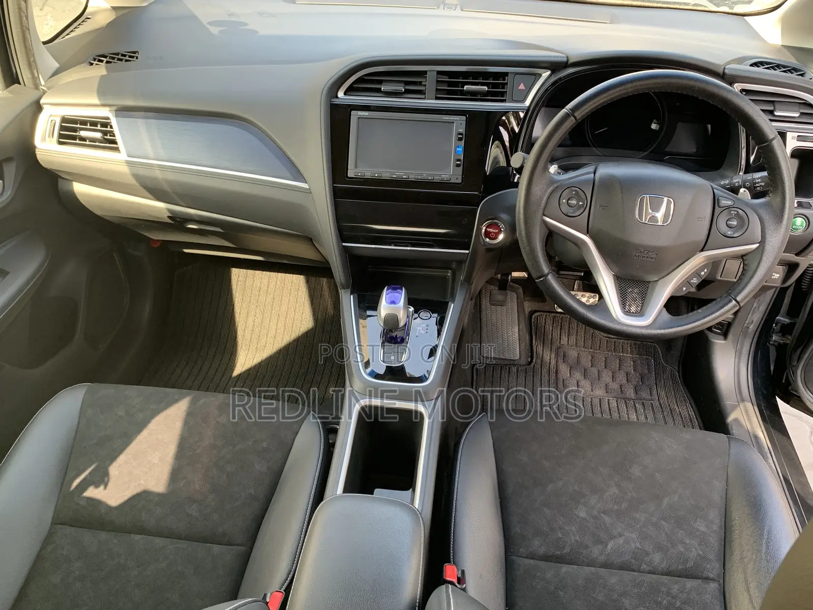 Honda Shuttle 1.5 G 2WD 2016 Blue